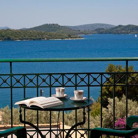 Niriides Nydri (Lefkada) Quarto foto